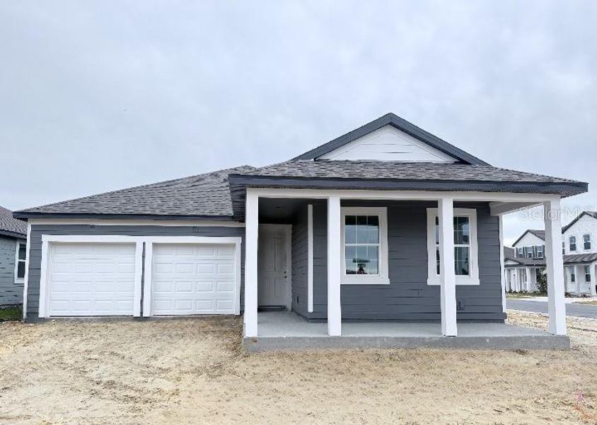 Exterior details and patio area of a home in Trailside, Mount Dora (Image 3).