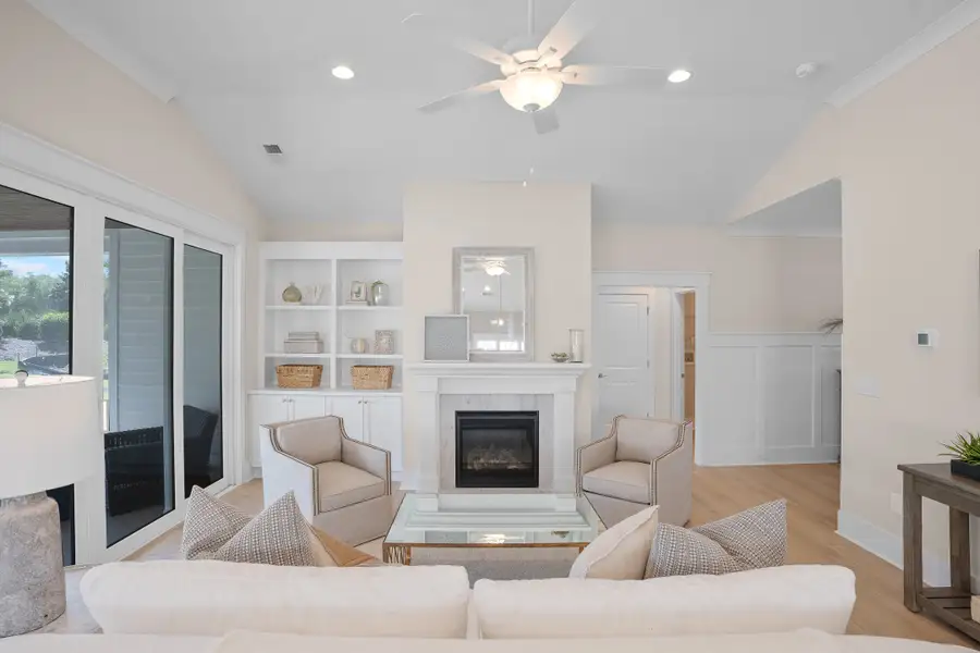 Representative furnished interior of a home built from the Claremont by Bill Clark Homes in Sidbury Landing, Wilmington (Image 10).
