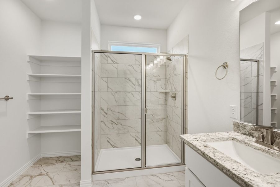 Furnished interior view inside a new home in Walden Pond, Forney (Image 11).