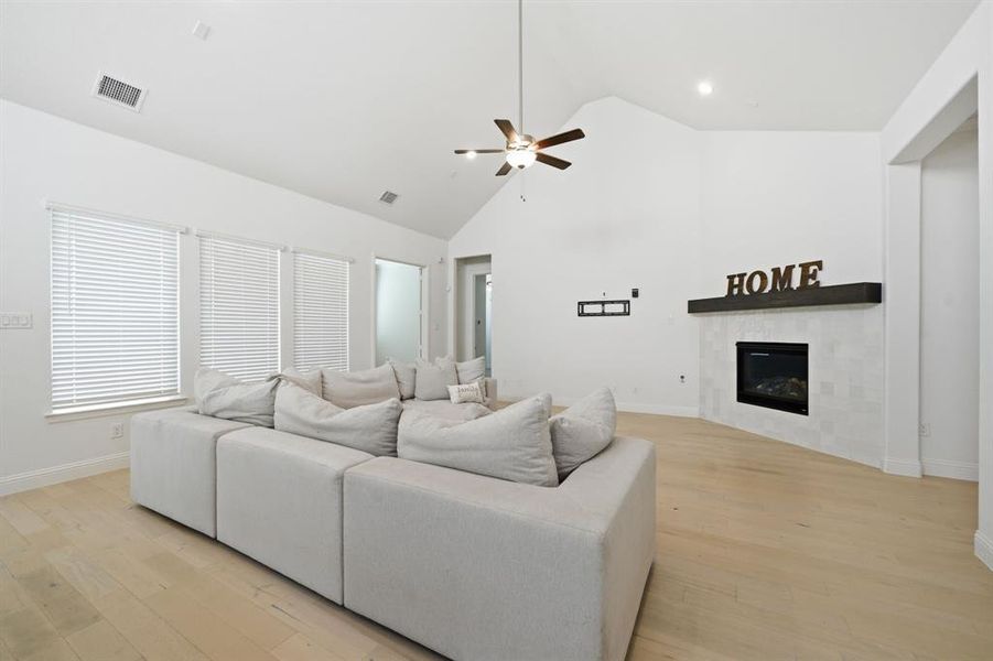 Furnished interior view inside a new home in Gideon Grove, Rockwall (Image 6). Furnished interior view inside a new home in Gideon Grove, Rockwall (Image 6).