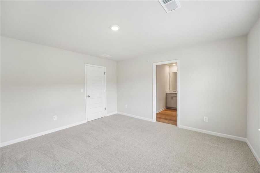 Spacious, unfurnished interior of a new home in Hemingway - Highland Series, Cumming (Image 41).