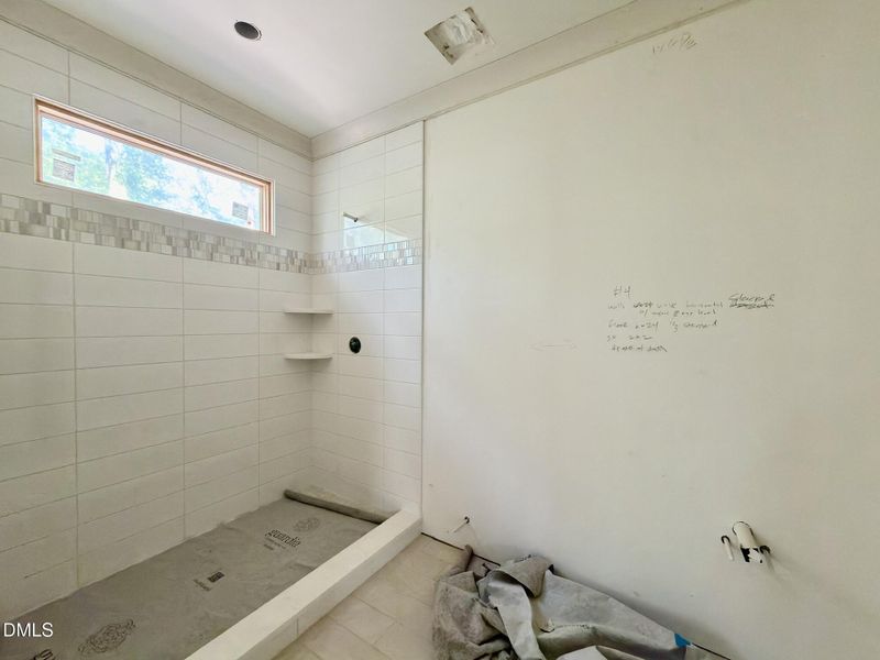 B065436F-9921-4BC6-A37E-D68E60EF7571_1_1