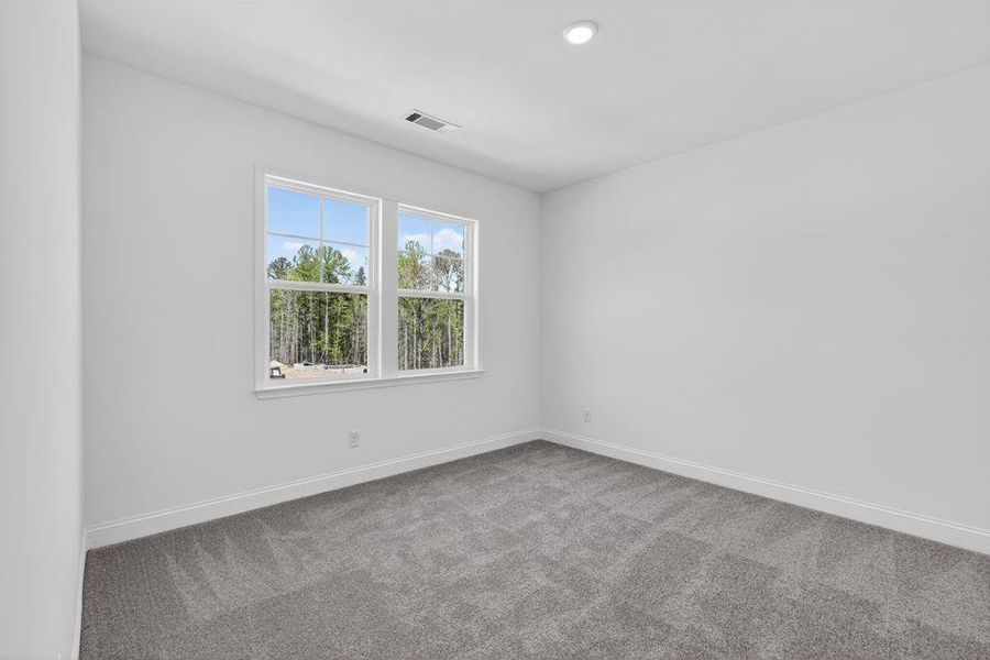 Spacious, unfurnished interior of a new home in Bailey Fence, Dacula (Image 31).