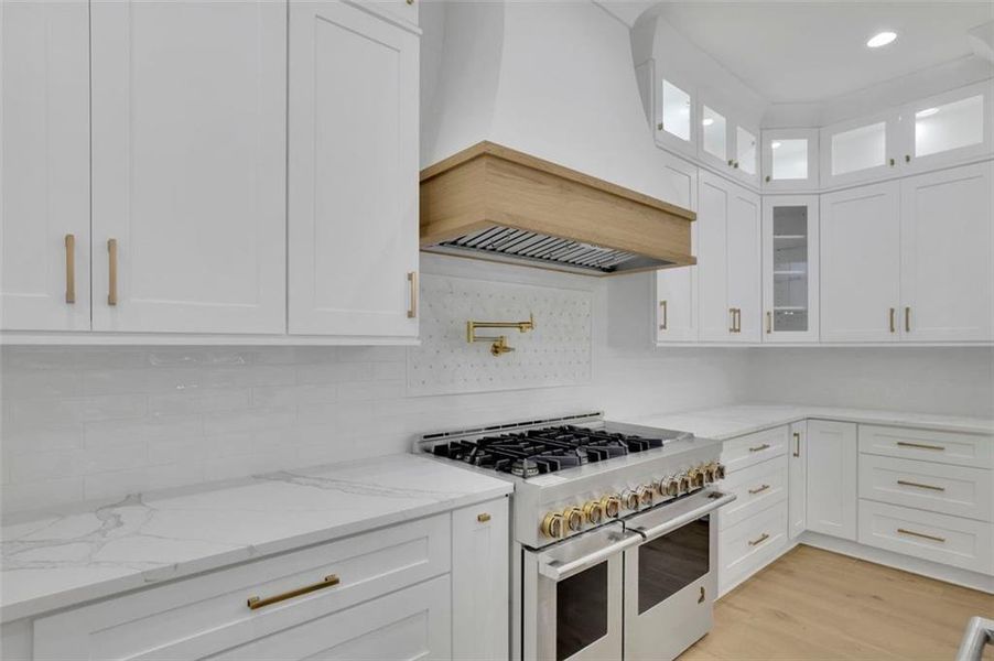 Furnished interior view inside a new home in , Bethlehem (Image 16).