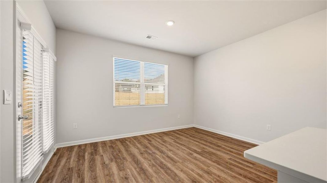 Spacious, unfurnished interior of a new home in Kingston Ranch at Lake Oconee, Buckhead (Image 26).