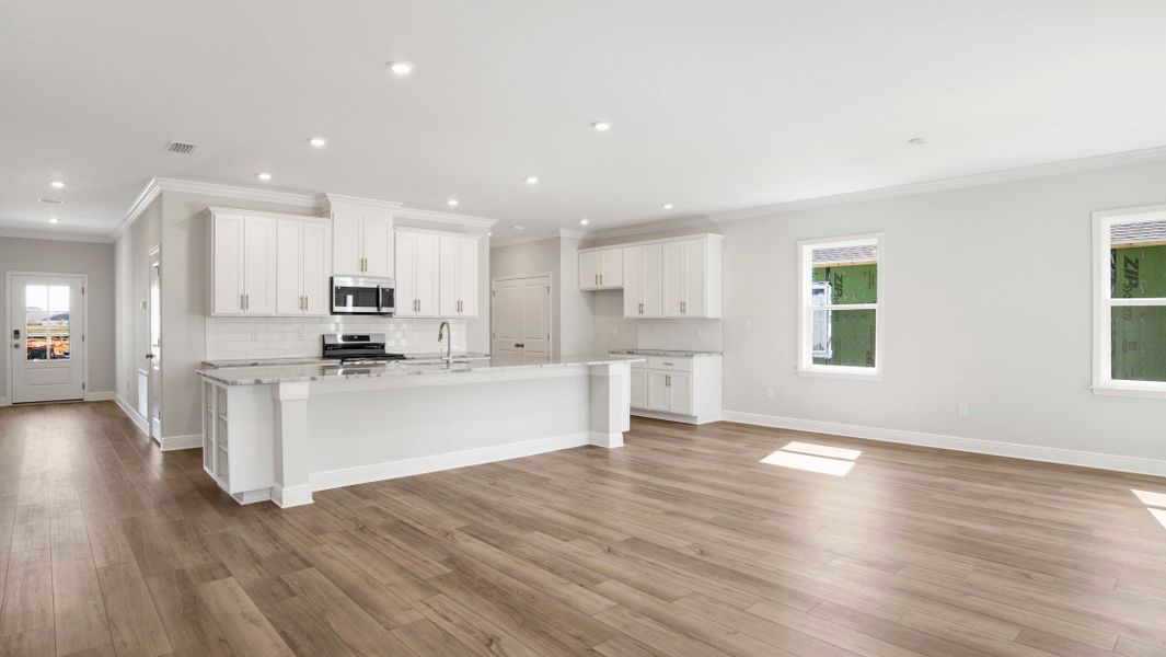 Representative furnished interior of a home built from the Drexel by Maronda Homes in Bellview Pointe, Bellview (Image 7).