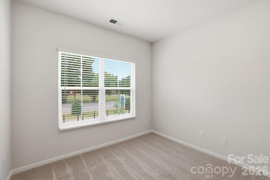 Spacious, unfurnished interior of a new home in Sloan Station, Charlotte (Image 29).