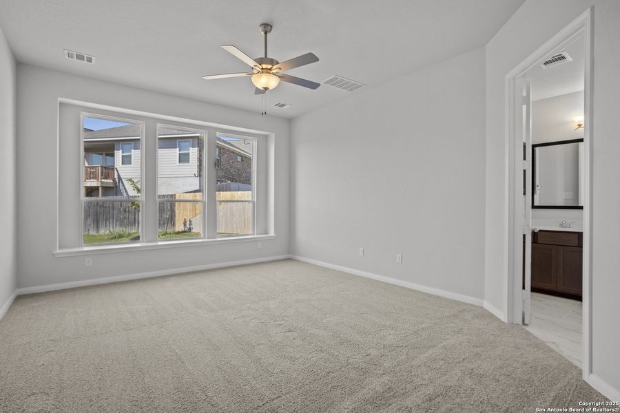 Spacious, unfurnished interior of a new home in Ladera, San Antonio (Image 26). Spacious, unfurnished interior of a new home in Ladera, San Antonio (Image 26).