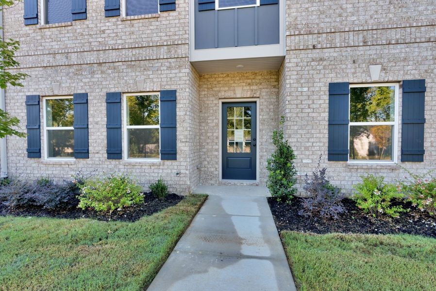 Exterior details and patio area of a home in Sweetbriar Place, Lebanon (Image 2). Exterior details and patio area of a home in Sweetbriar Place, Lebanon (Image 2).
