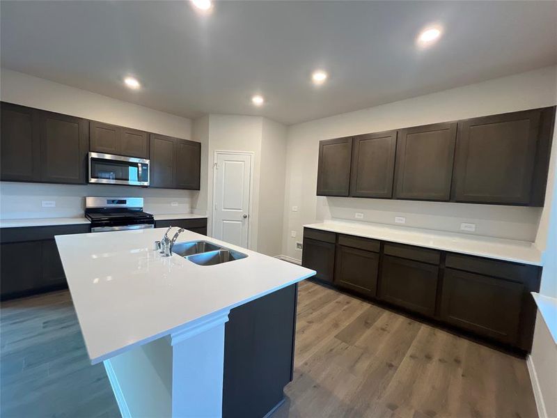 Furnished interior view inside a new home in Elevon, Lavon (Image 5).