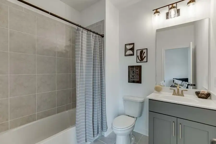 Cromwell Sample Secondary Bathroom Cromwell Sample Secondary Bathroom