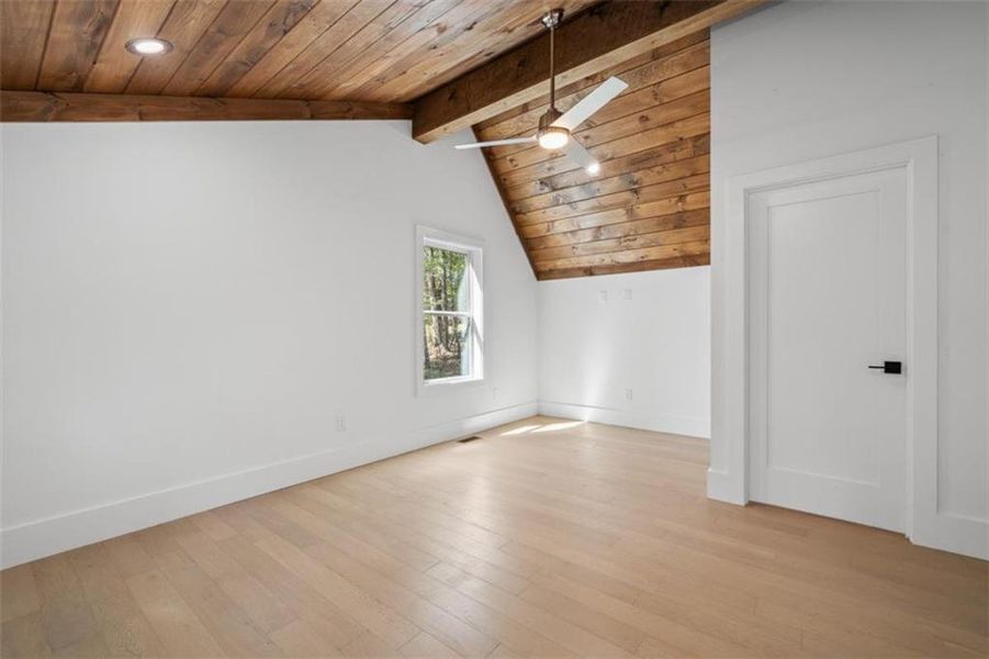 Spacious, unfurnished interior of a new home in , Ellijay (Image 24).