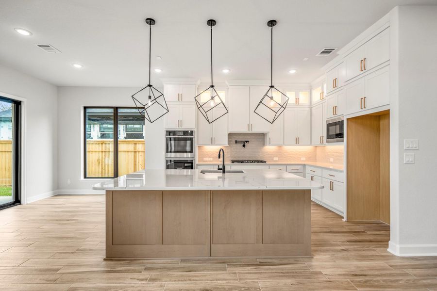 Furnished interior view inside a new home in Sienna 70' Lots, Missouri City (Image 9). Furnished interior view inside a new home in Sienna 70' Lots, Missouri City (Image 9).