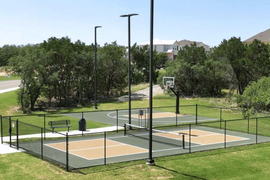 Community amenities in Heights at San Gabriel, Georgetown (Image 27).