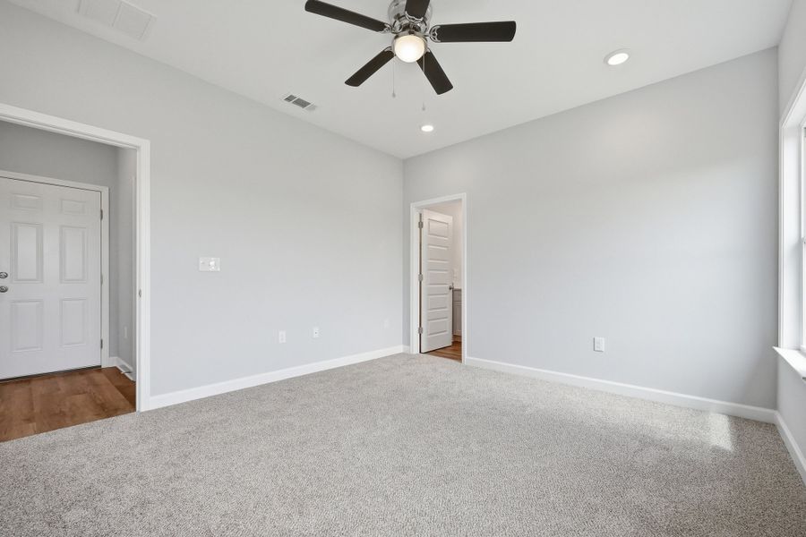 Spacious, unfurnished interior of a new home in Southern Charm, Crestview (Image 30).