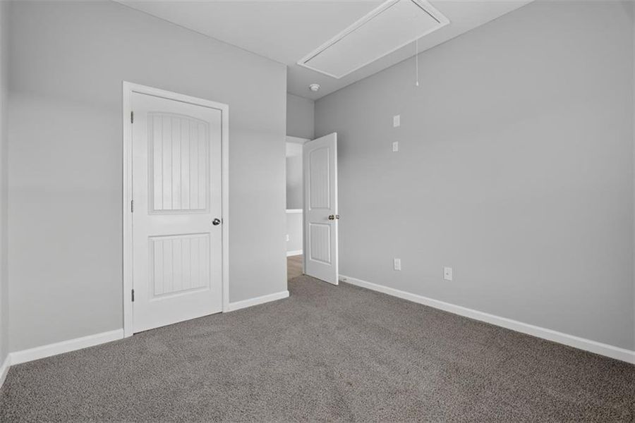 Spacious, unfurnished interior of a new home in , Eastanollee (Image 47).