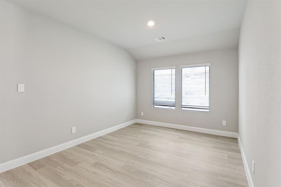 Photo is not of the actual home, but is an inspirational photo of builder’s model home and may depict options, furnishings, and/or decorator features that are not included. Photo is not of the actual home, but is an inspirational photo of builder’s model home and may depict options, furnishings, and/or decorator features that are not included.