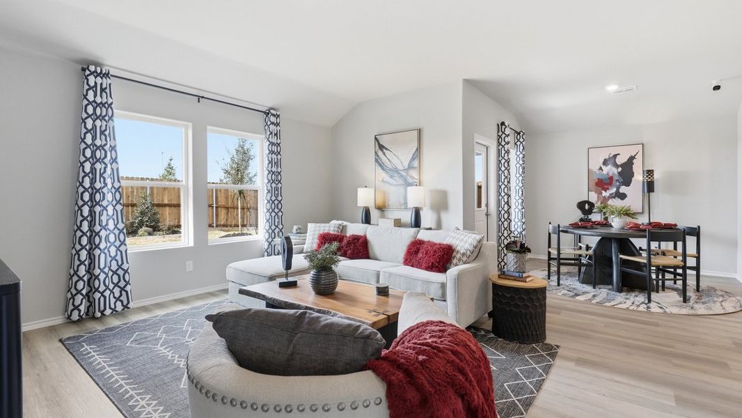 Representative furnished interior of a home built from the Plan by D.R. Horton in Bella Vista, Granbury (Image 14).