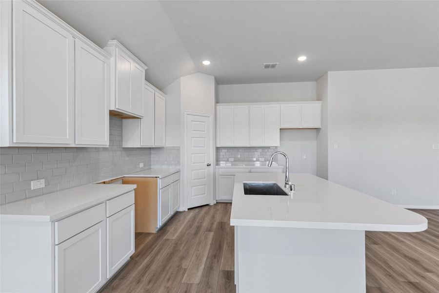 Furnished interior view inside a new home in River Ranch, Dayton (Image 9).