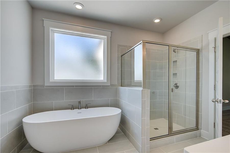 Furnished interior view inside a new home in , Senoia (Image 11).