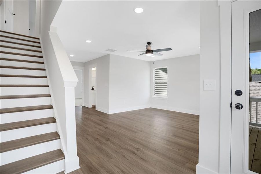 Spacious, unfurnished interior of a new home in Twin Lakes, Hoschton (Image 35).