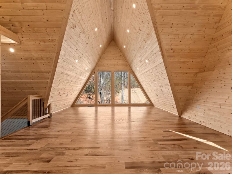 Spacious, unfurnished interior of a new home in , Brevard (Image 21).