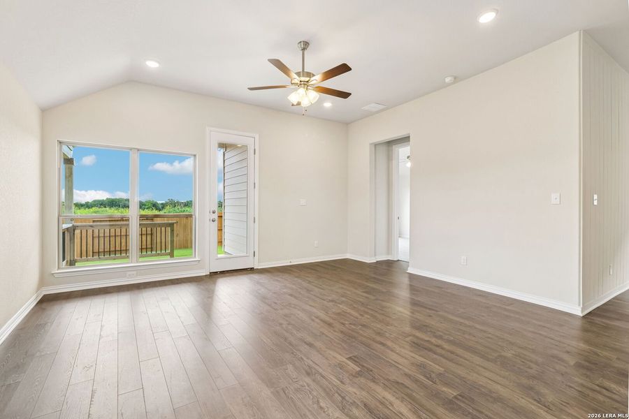 Spacious, unfurnished interior of a new home in Stream Waters, Seguin (Image 35). Spacious, unfurnished interior of a new home in Stream Waters, Seguin (Image 35).