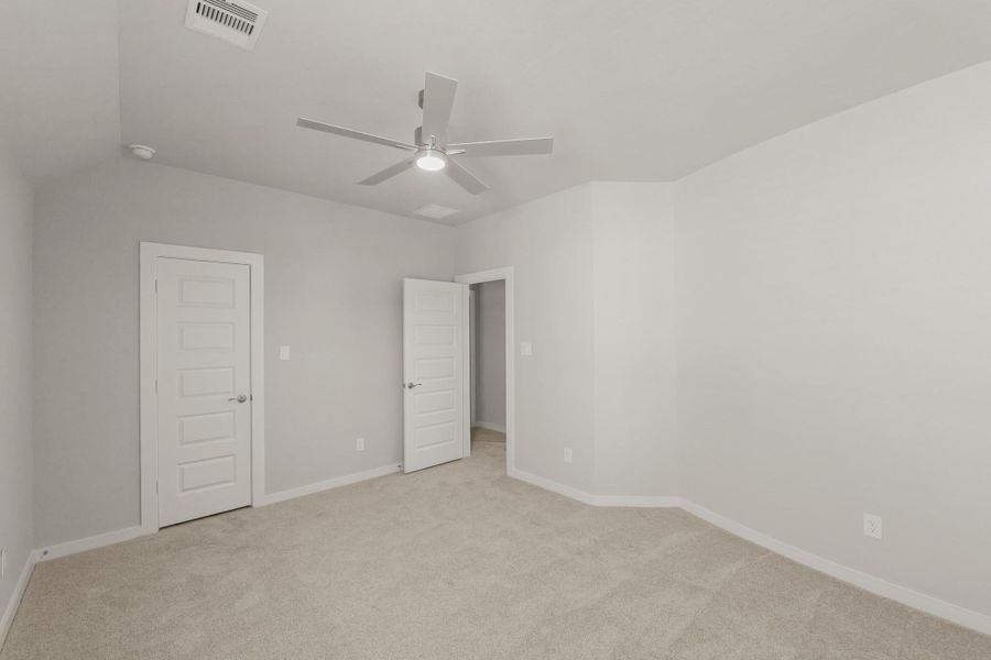 Spacious, unfurnished interior of a new home in Briarwood Crossing, Rosenberg (Image 31). Spacious, unfurnished interior of a new home in Briarwood Crossing, Rosenberg (Image 31).