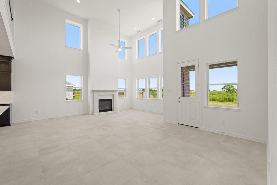 Bright and airy great room and dining area Bright and airy great room and dining area