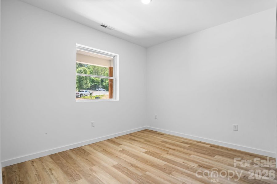 Spacious, unfurnished interior of a new home in , Taylorsville (Image 28).
