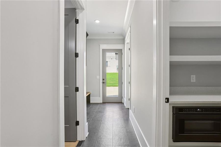 Spacious, unfurnished interior of a new home in , Braselton (Image 107).