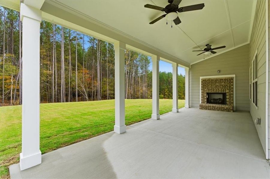 Exterior details and patio area of a home in , Dallas (Image 30).