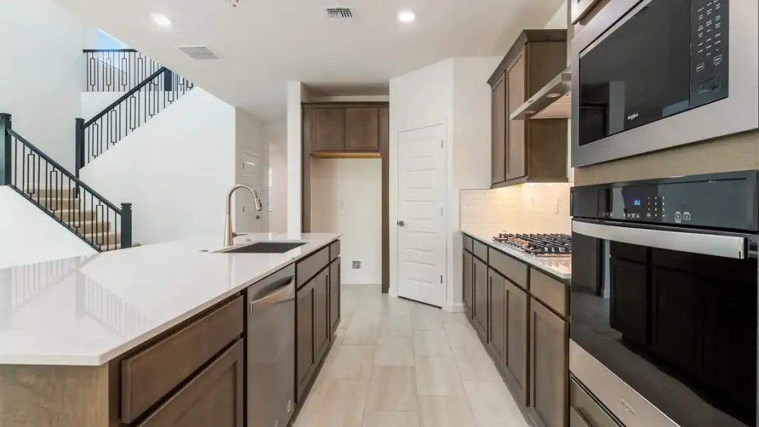 Furnished interior view inside a new home in Aloravita, Peoria (Image 8).