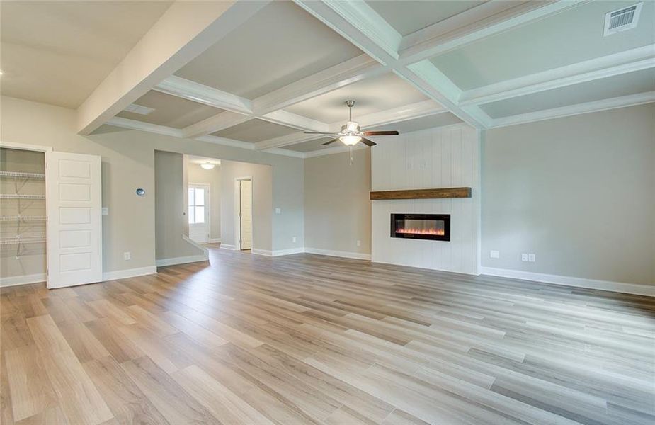 Spacious, unfurnished interior of a new home in Crofton Place Enclave, Snellville (Image 45).