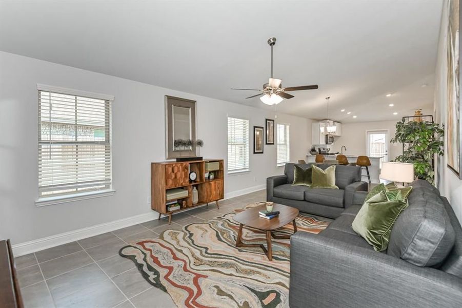 Furnished interior view inside a new home in Parkbrook, Panama City (Image 3).