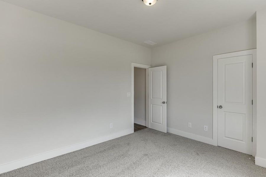 Spacious, unfurnished interior of a new home in , Buford (Image 19).