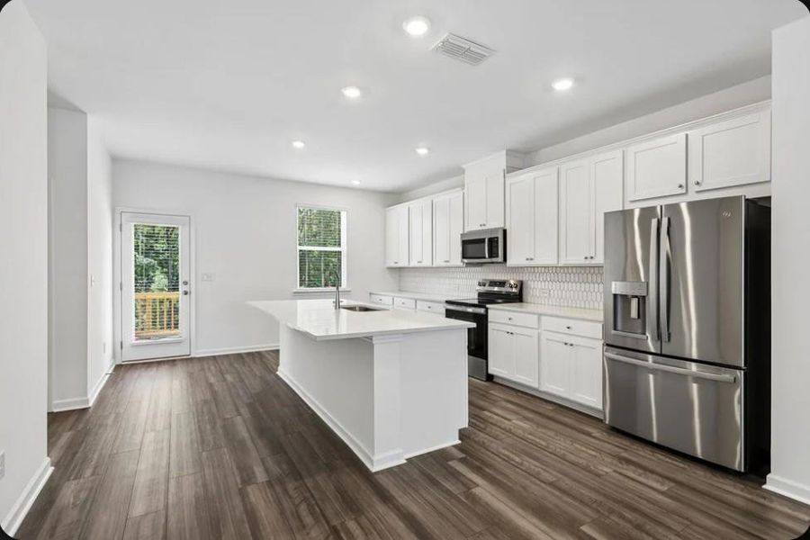 Furnished interior view inside a new home in Alder Creek, Cumming (Image 8).