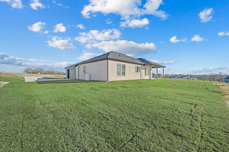 Exterior details and patio area of a home in Rocky Top Ranch, Reno (Image 3).
