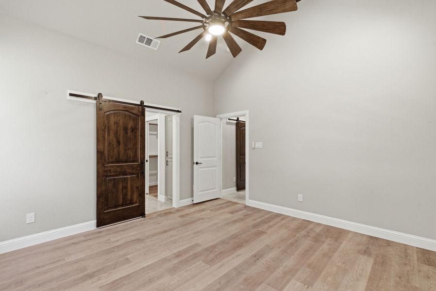 Representative unfurnished interior of a home built from the Canyon Plan by Zeal Home Builders in Sunrise Point, Weatherford (Image 21).