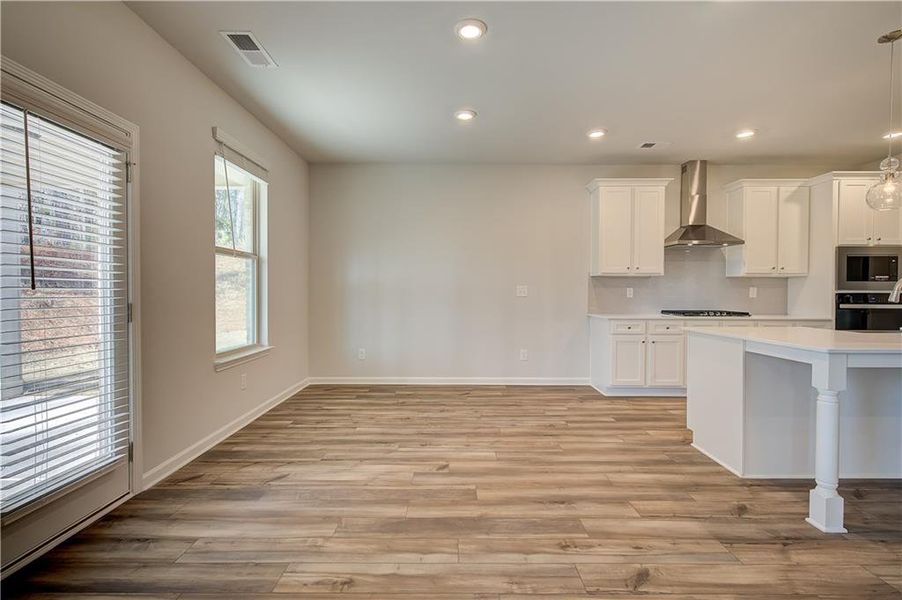 Spacious, unfurnished interior of a new home in Trinity Park, McDonough (Image 26).