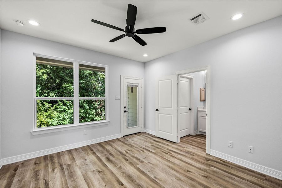Spacious, unfurnished interior of a new home in , Montgomery (Image 18).