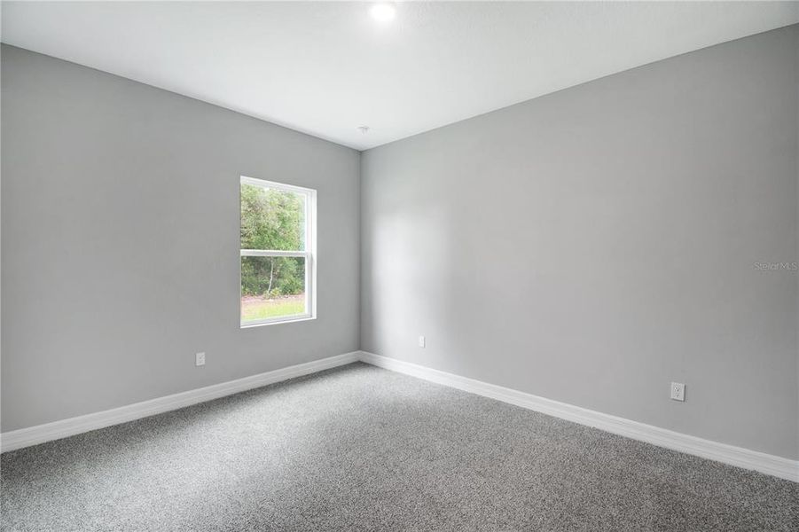 Spacious, unfurnished interior of a new home in , Ocala (Image 35).