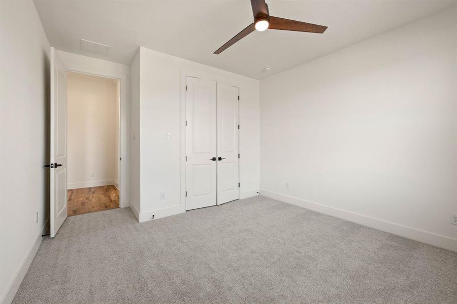 Spacious, unfurnished interior of a new home in Rolling Creek Ranch, Aledo (Image 30). Spacious, unfurnished interior of a new home in Rolling Creek Ranch, Aledo (Image 30).