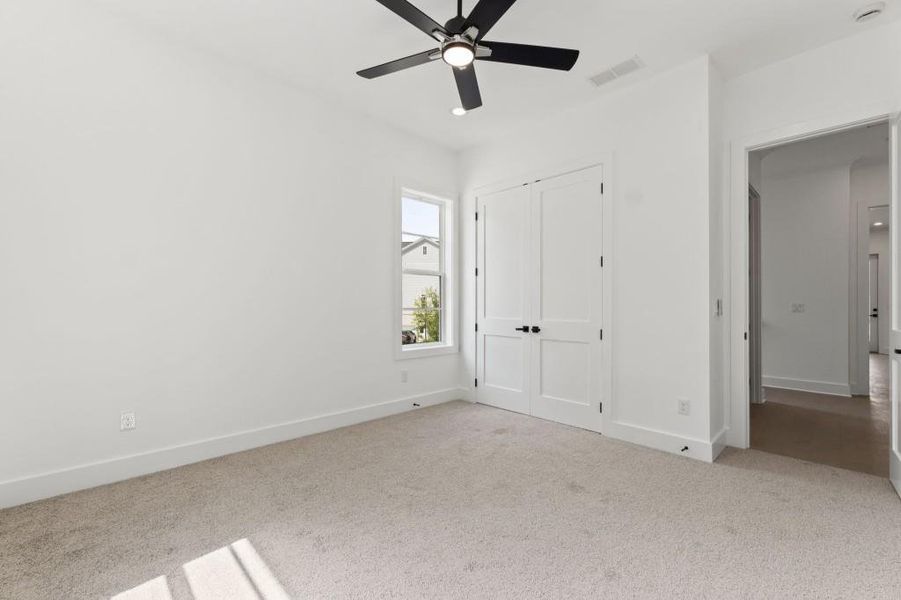 Spacious, unfurnished interior of a new home in , Roswell (Image 31).