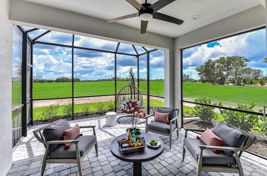 Exterior details and patio area of a home in Windward, Lakewood Ranch (Image 3).