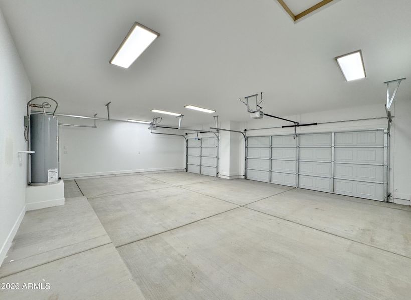 2 car gararge w/remotes 2 car gararge w/remotes