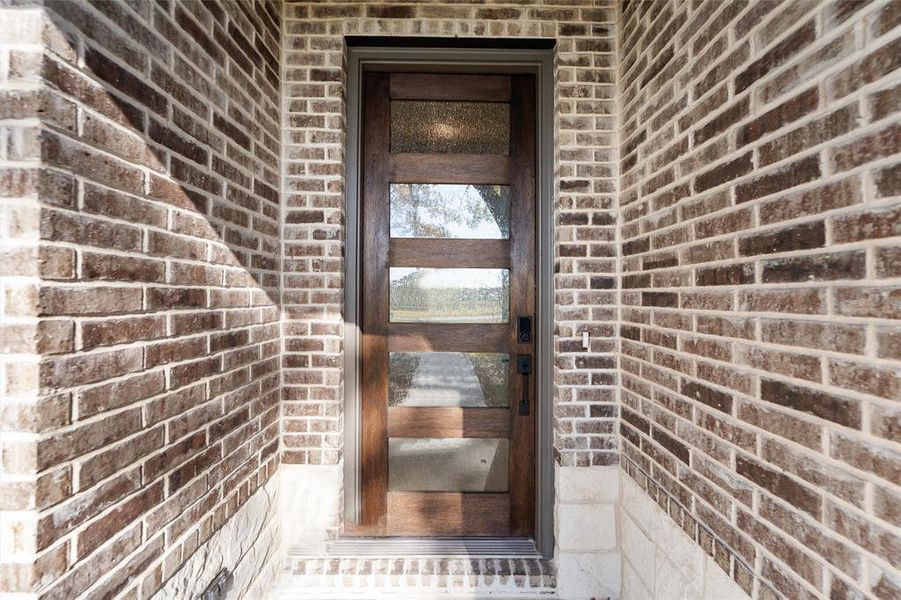 Exterior details and patio area of a home in King Crossing Estates, Van Alstyne (Image 4). Exterior details and patio area of a home in King Crossing Estates, Van Alstyne (Image 4).