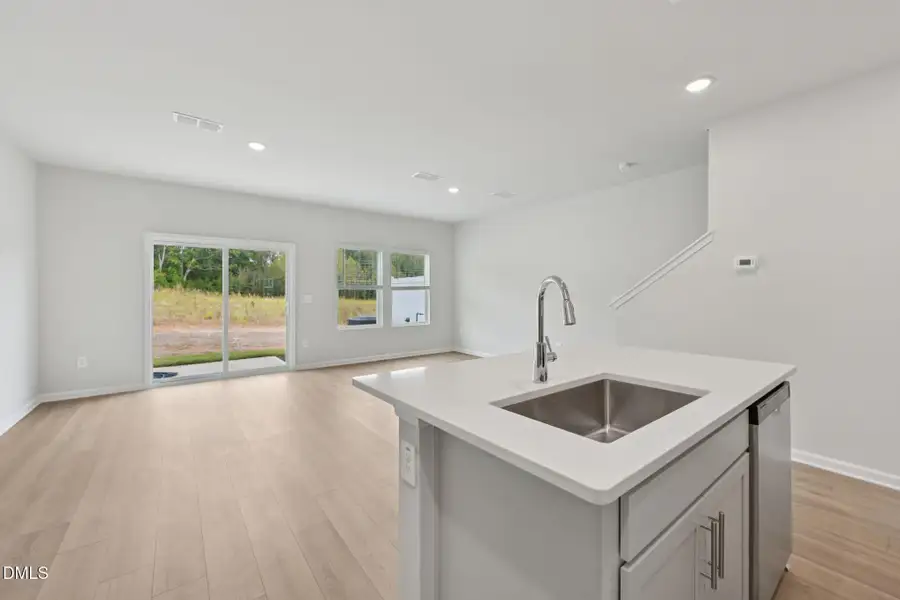 4 - Kitchen 4 - Kitchen