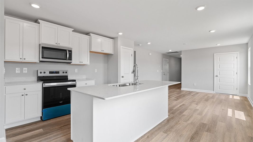Furnished interior view inside a new home in Colonial East, Panama City Beach (Image 4).