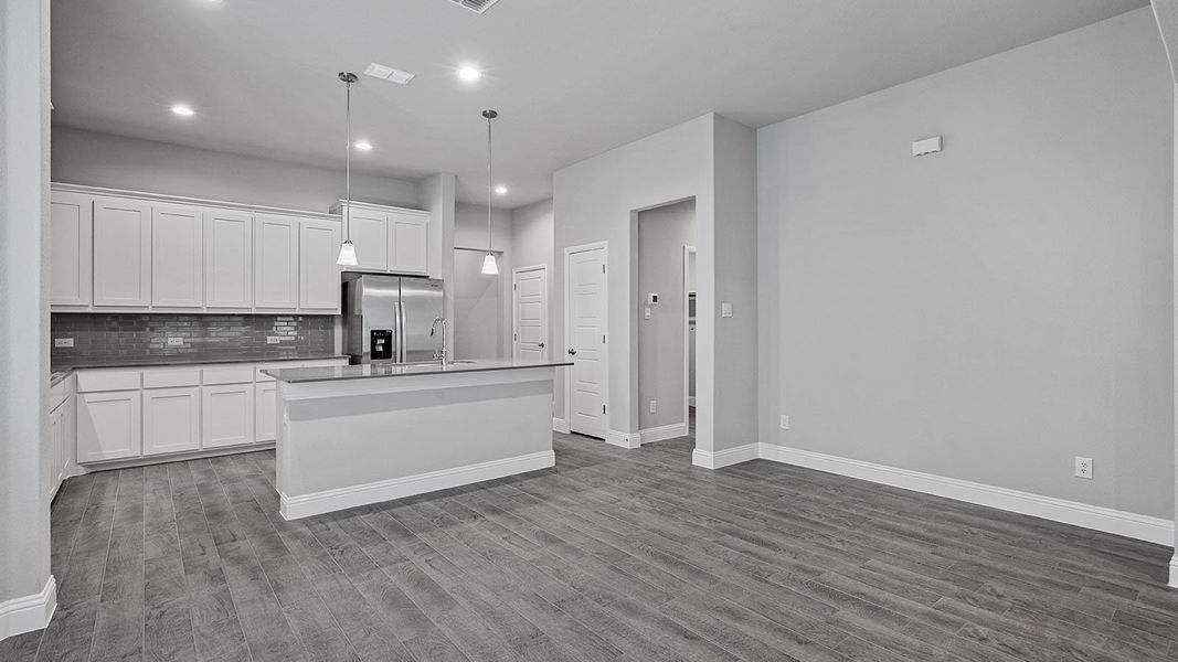 Furnished interior view inside a new home in Eagle Creek, Denton (Image 10).
